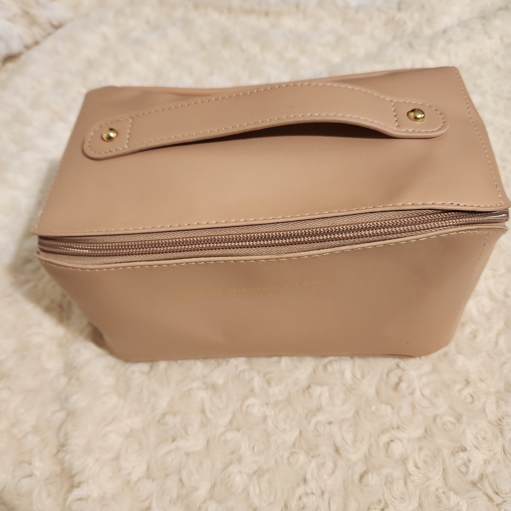 Chic Tan Cosmetic Bag